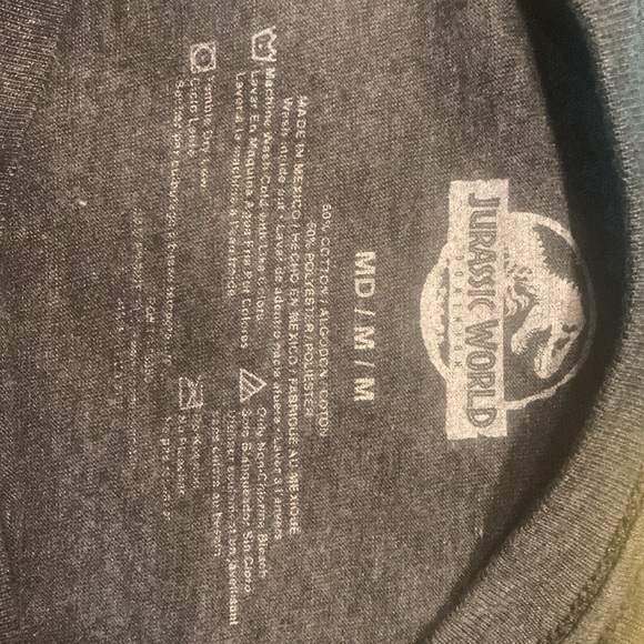 Jurassic Park, gently worn T, size Medium - Picture 3 of 3